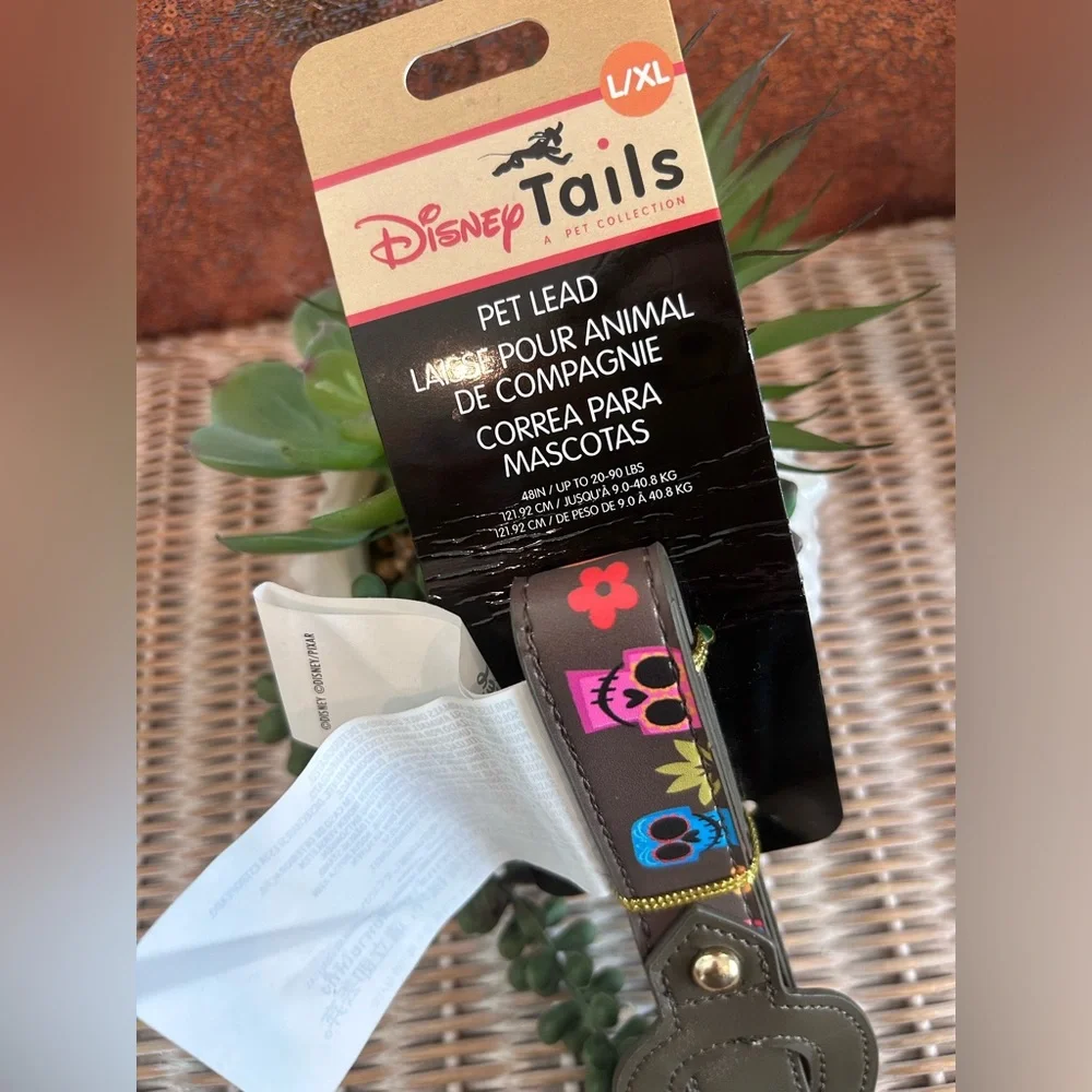 Disney Parks Disney Tails Coco Pet Lead Leash in size L/XL.